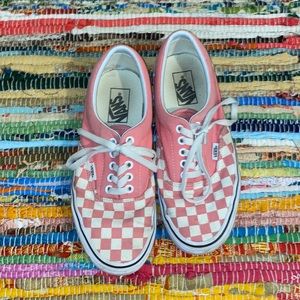 💓 Pink Checkered Vans Eras